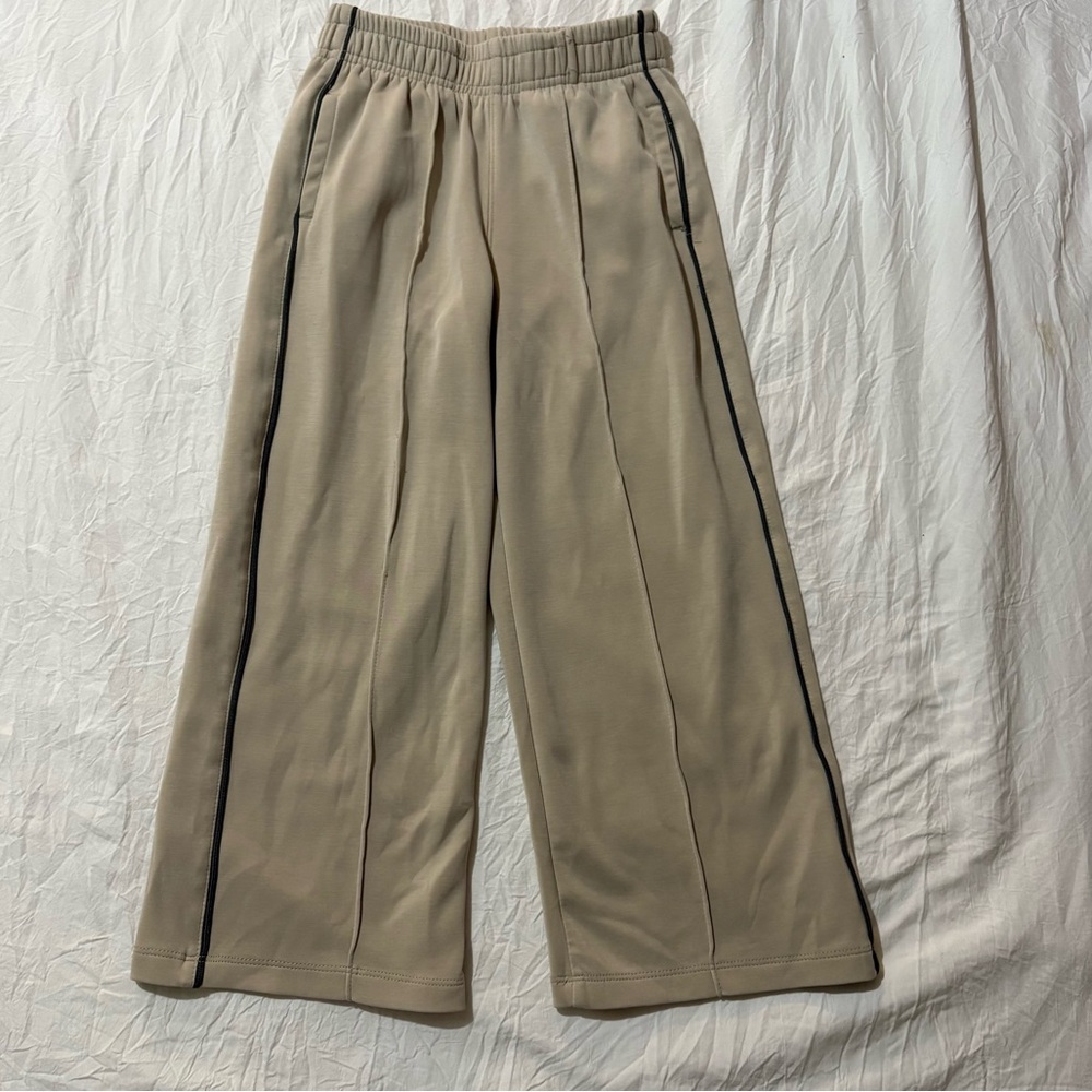 Zara Girls Size 6 Tan Wide-Leg Sweat Pants with Black Trim Cozy Comfy Neutral